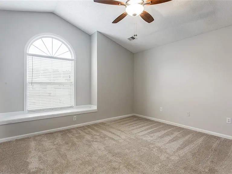 430 Auldon Ct SE — Photo 12
