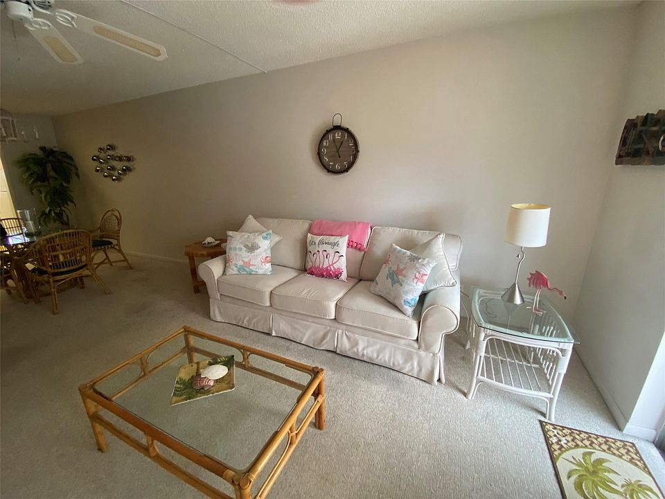 1st image of 750 SE 6th Avenue #321