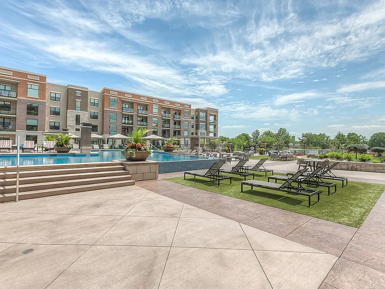 The Royale at CityPlace — Photo 7