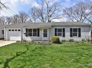 118 Briar Ln, Geneva, IL 60134