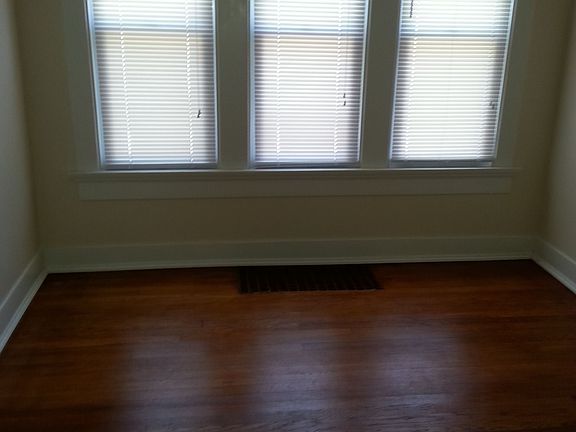 4th image of 1610 Nelson Ave