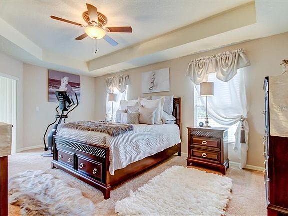 3rd image of 8509 Woodleaf Blvd