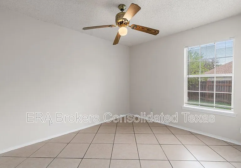 101 Ina Ct — Photo 15
