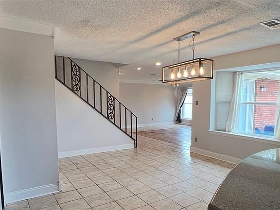 5th image of 8040 Sandpiper Dr