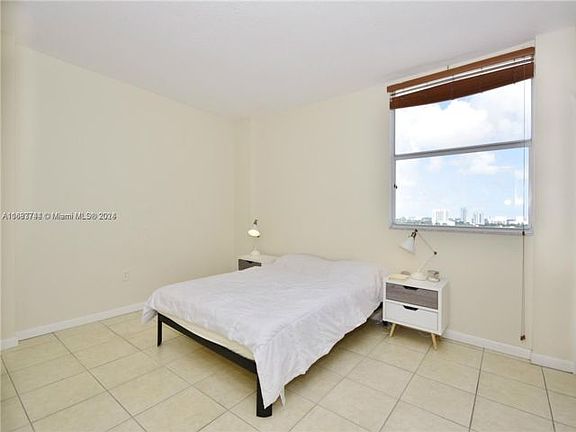 5th image of 1 Glen Royal Pkwy APT 1413