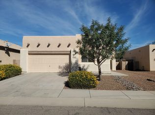 331 E Calle Garbillo, Green Valley, AZ 85614