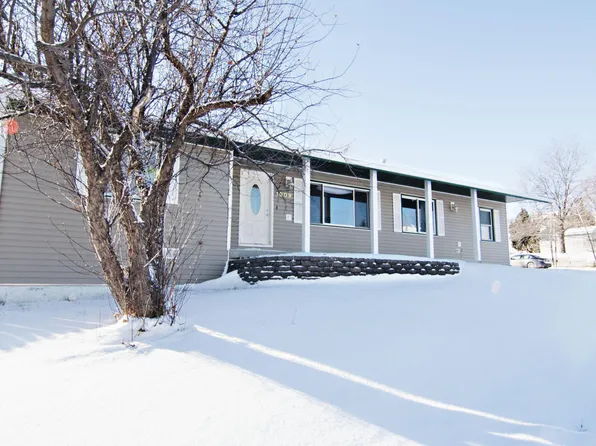 1009 Almon Dr, Gillette, WY 82718