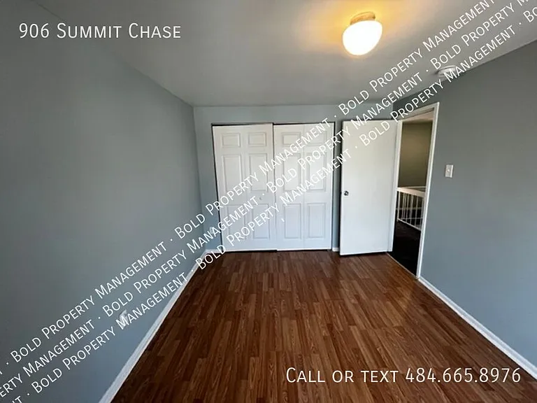 906 Summit Chase Dr — Photo 4