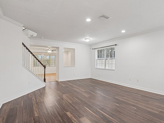 5th image of 11006 Running Pine Dr