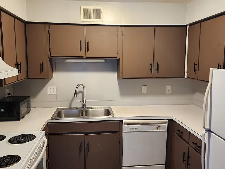 9123 Spyglass Pl — Photo 6