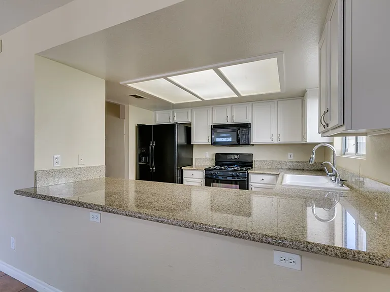 9532 Amber Valley Ln — Photo 14