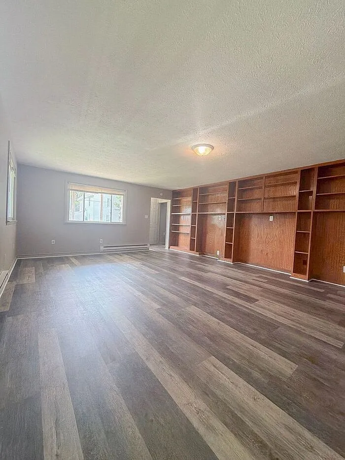 1 bed, 1.0 bath, 792 sqft, $695 — Photo 3