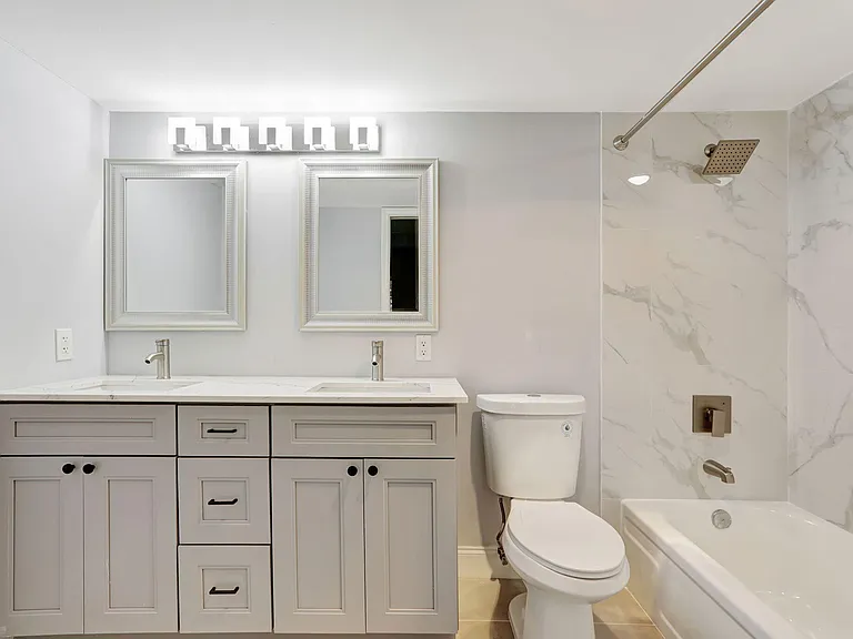 2202 Lucaya Bnd #G2 — Photo 17