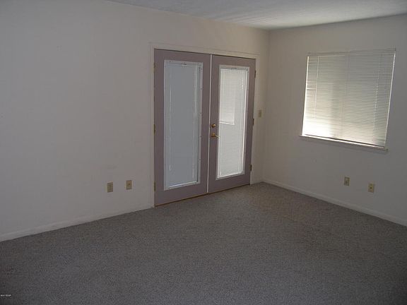 4th image of 354 N Bonita Ave