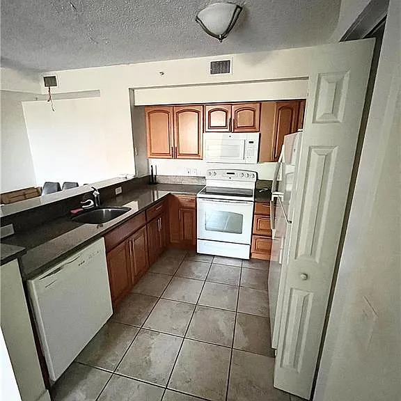 1115 Reserve Ct #102 — Photo 10