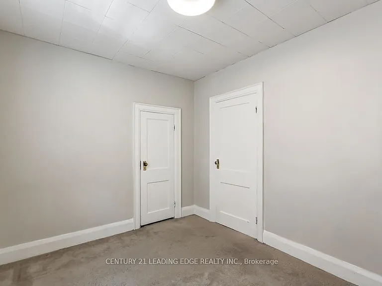 26 Grandville Ave — Photo 19