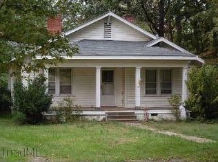 3304 Oliver Hills Rd, Greensboro, NC 27406