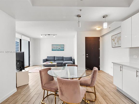 4th image of 999 SW 1st Ave APT 2601