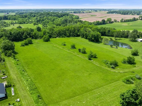 11325 W North County Line Rd, Churubusco, IN 46723