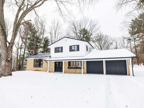 633 S Raven Crest Ave, Bloomington, IN 47401