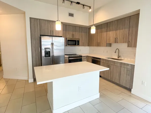 (undisclosed Address), Miami, FL 33137