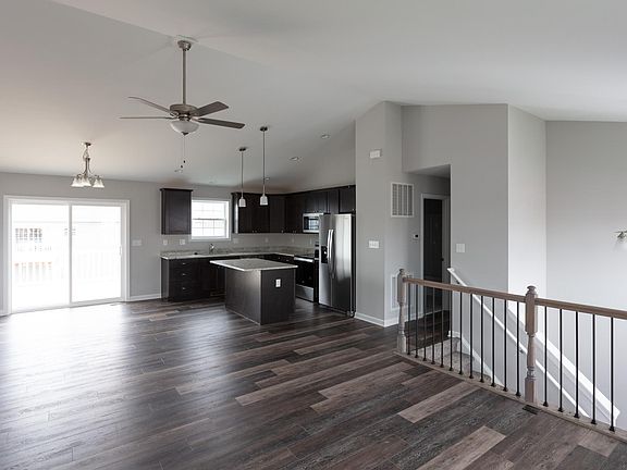 5th image of 409 Jensen Way