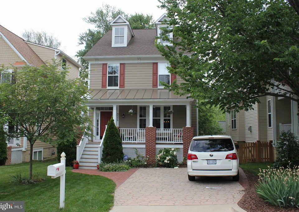 1st image of 1111 Lincoln Ave