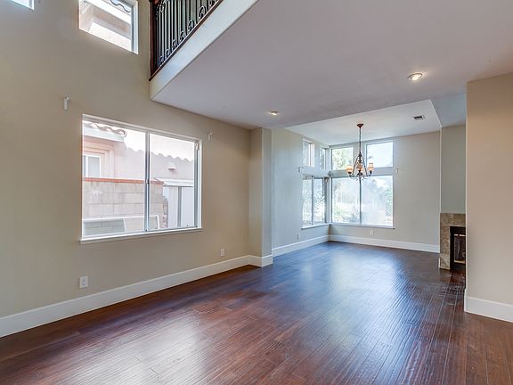 5th image of 15721 Altamira Dr