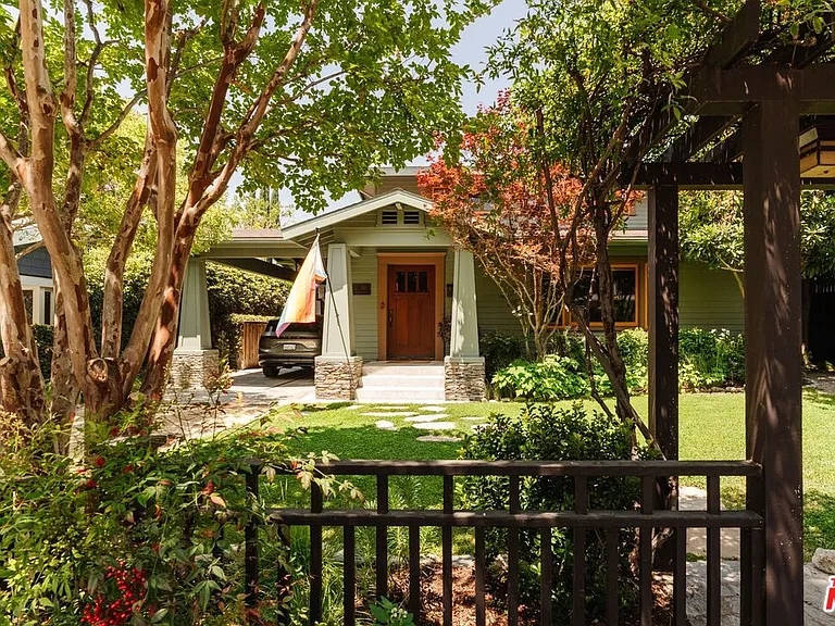 1951 Canyon Dr — Photo 1