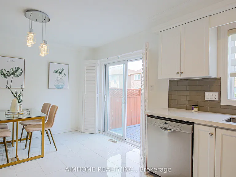 6401 Saratoga Way — Photo 24
