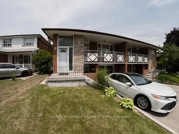8 Richgrove Dr, Toronto, ON M9R 2K9