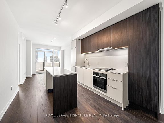 4th image of 89 Church St #2207