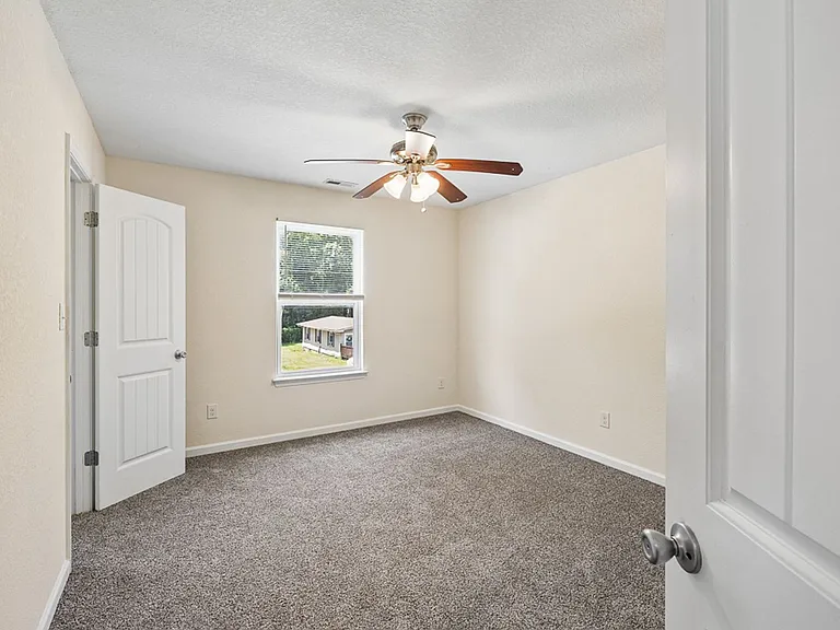 5003 Clifton St — Photo 31