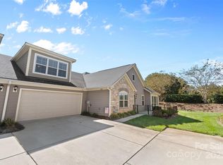 1402 Somersby Cir, Gastonia, NC 28054