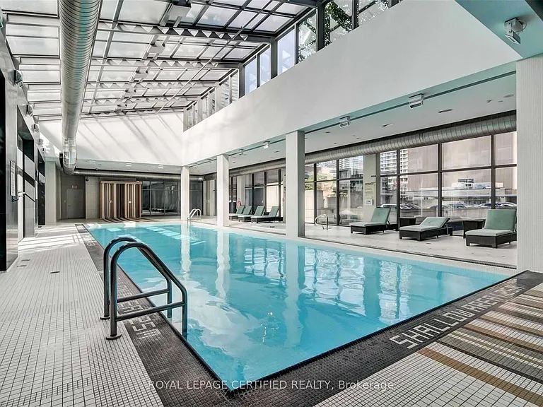 38 Grenville St #3210 — Photo 20