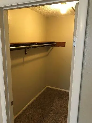 824 Hardy Springs Cir #B — Photo 4
