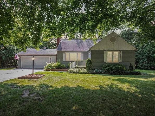1009 N Greene Rd, Goshen, IN 46526