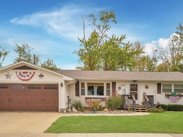 615 3rd Ave, De Witt, IA 52742