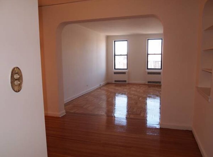 2nd image of 3184 Grand Concourse #4FLOOR