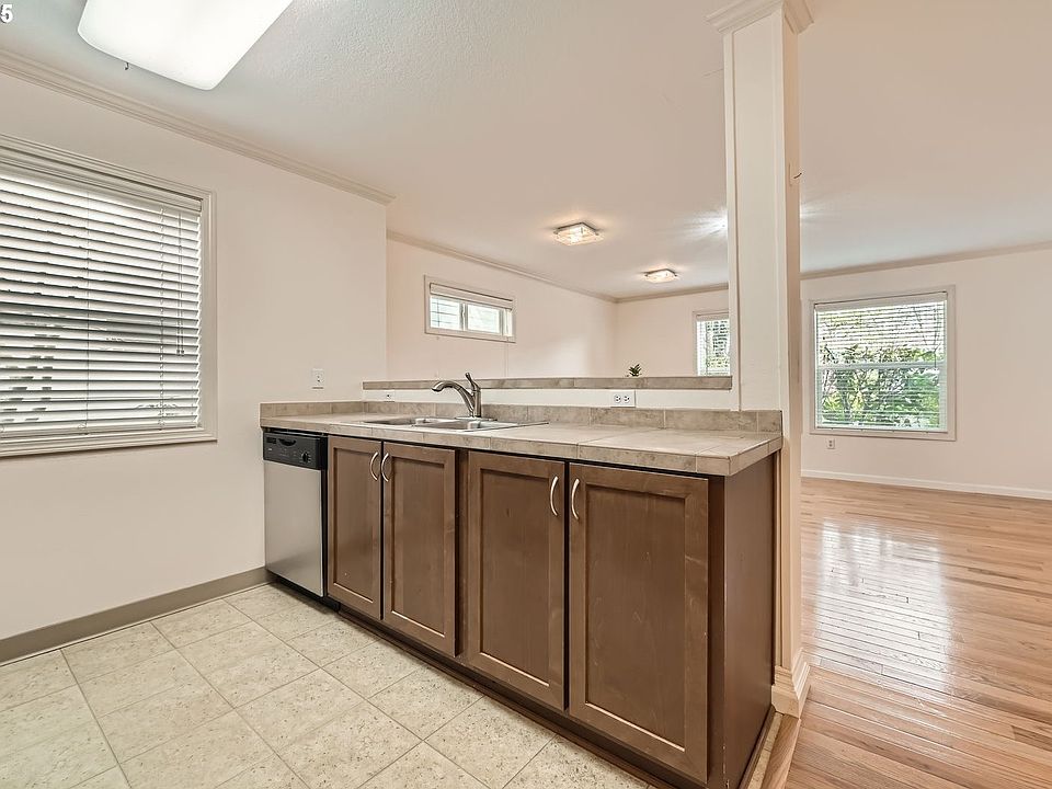 Kitchen>