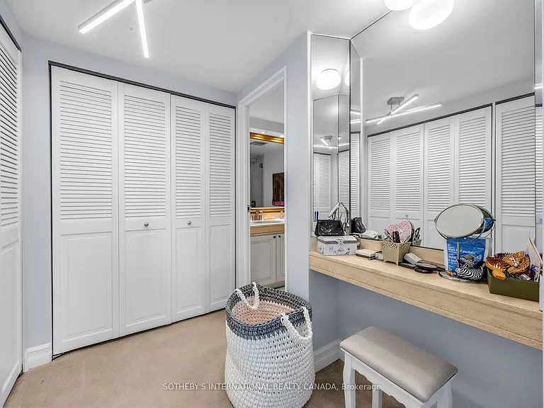 65 Harbour Sq #2104 — Photo 17