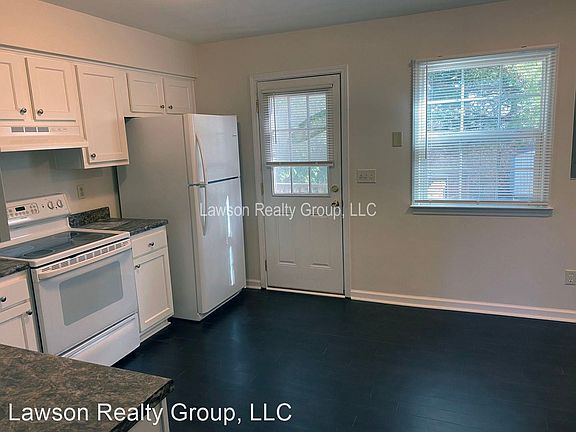 4th image of 2019 Wallace Ave NE