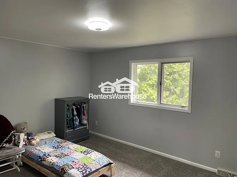 650 Willow St — Photo 8