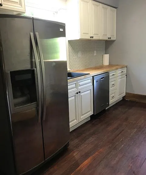 280 W William St — Photo 5