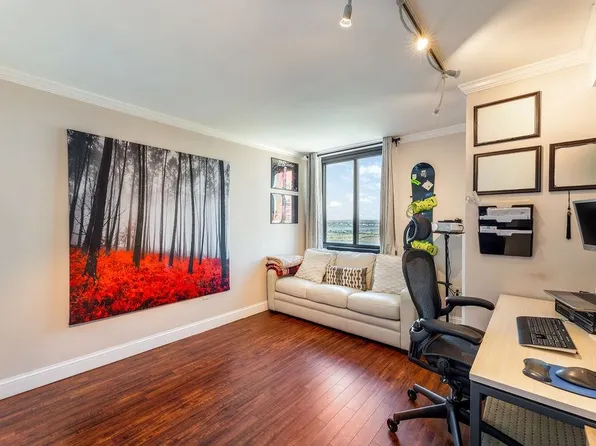 2110 Harmon Cove Tower image 16 of 50