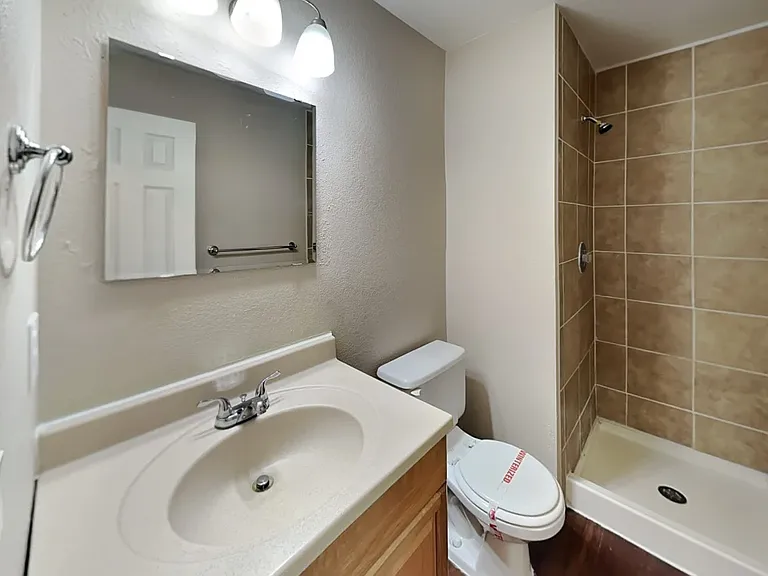 4731 N Silverlace Dr — Photo 4