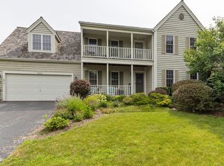 4903 Kings Way W, Gurnee, IL 60031