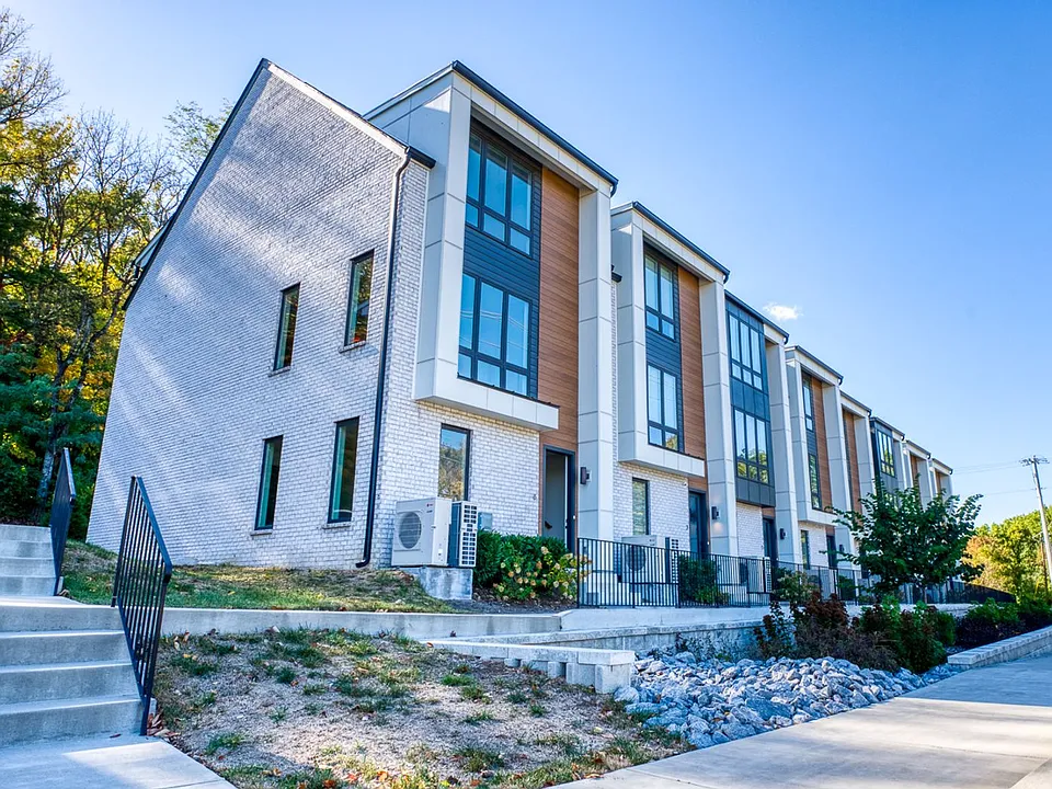 3746 Central Pike #8