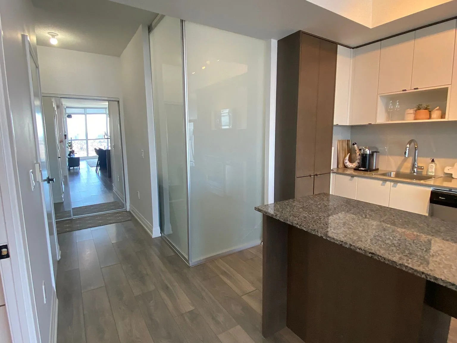 2 bed, $2,600 — Photo 2