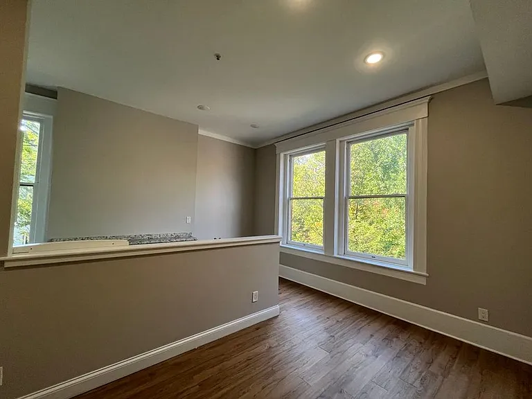1337 S 4th St — Photo 13